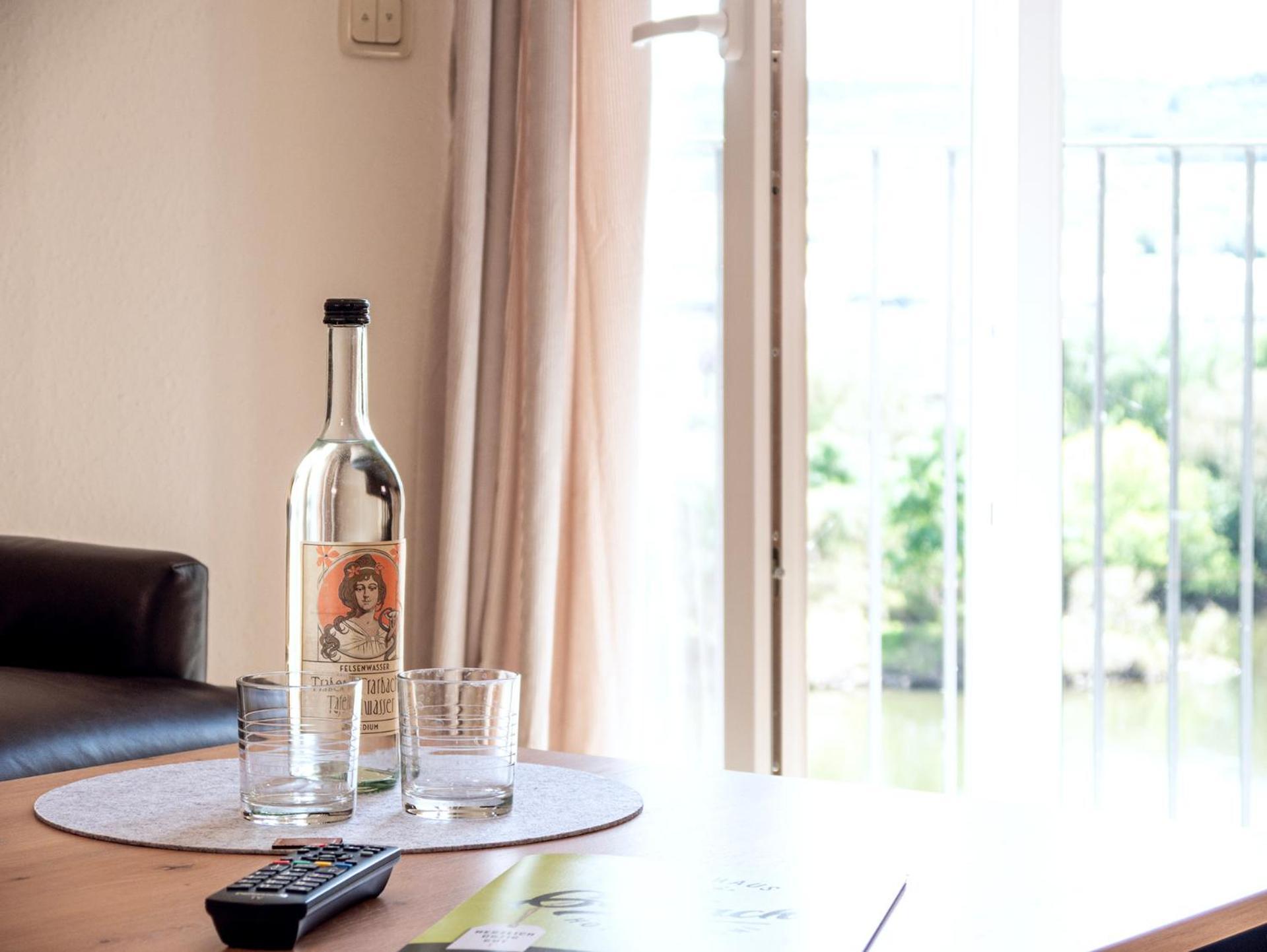 Weingut / Gaestehaus Gerlach Ürzig Eksteriør bilde