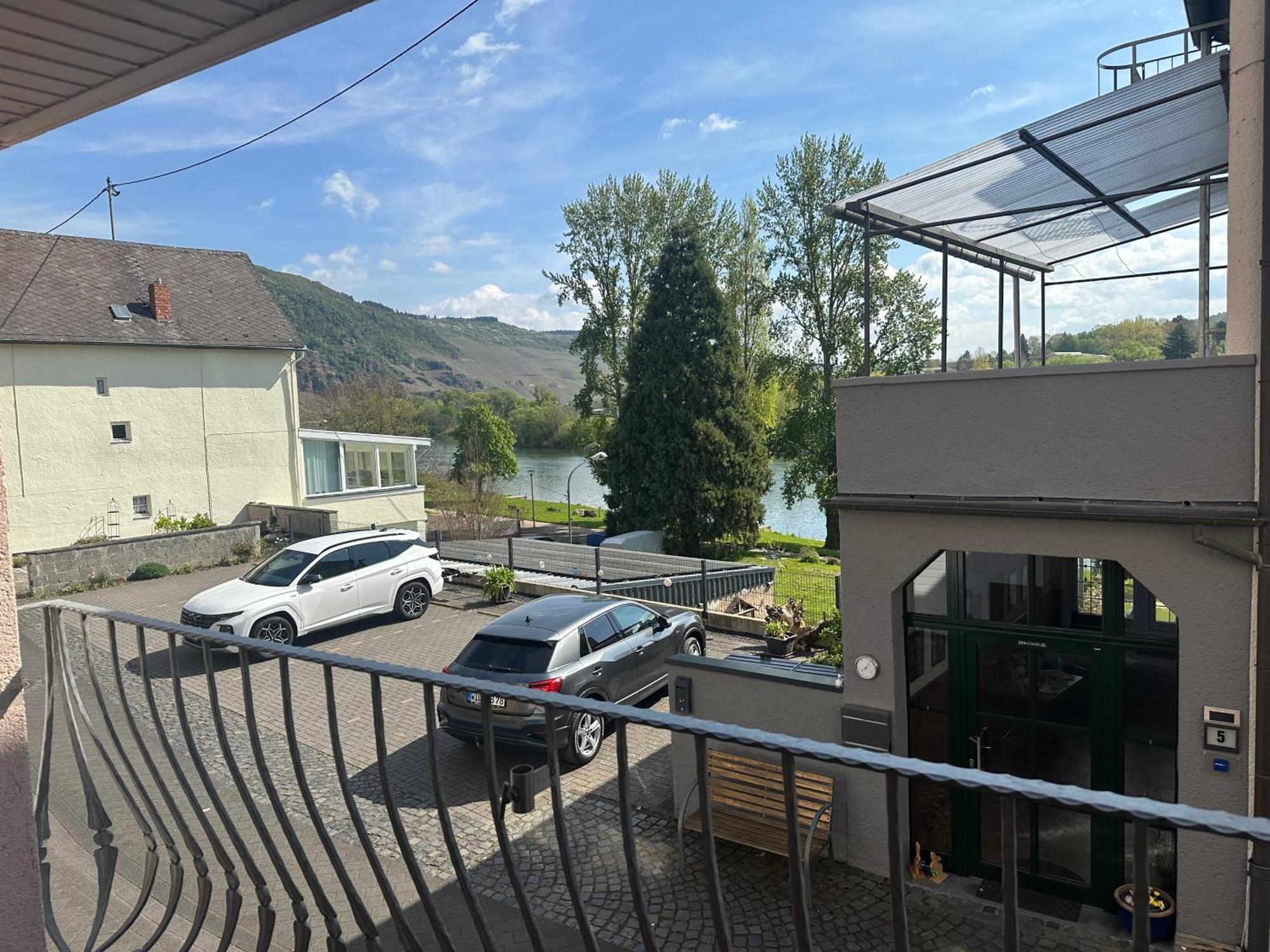 Weingut / Gaestehaus Gerlach Ürzig Eksteriør bilde
